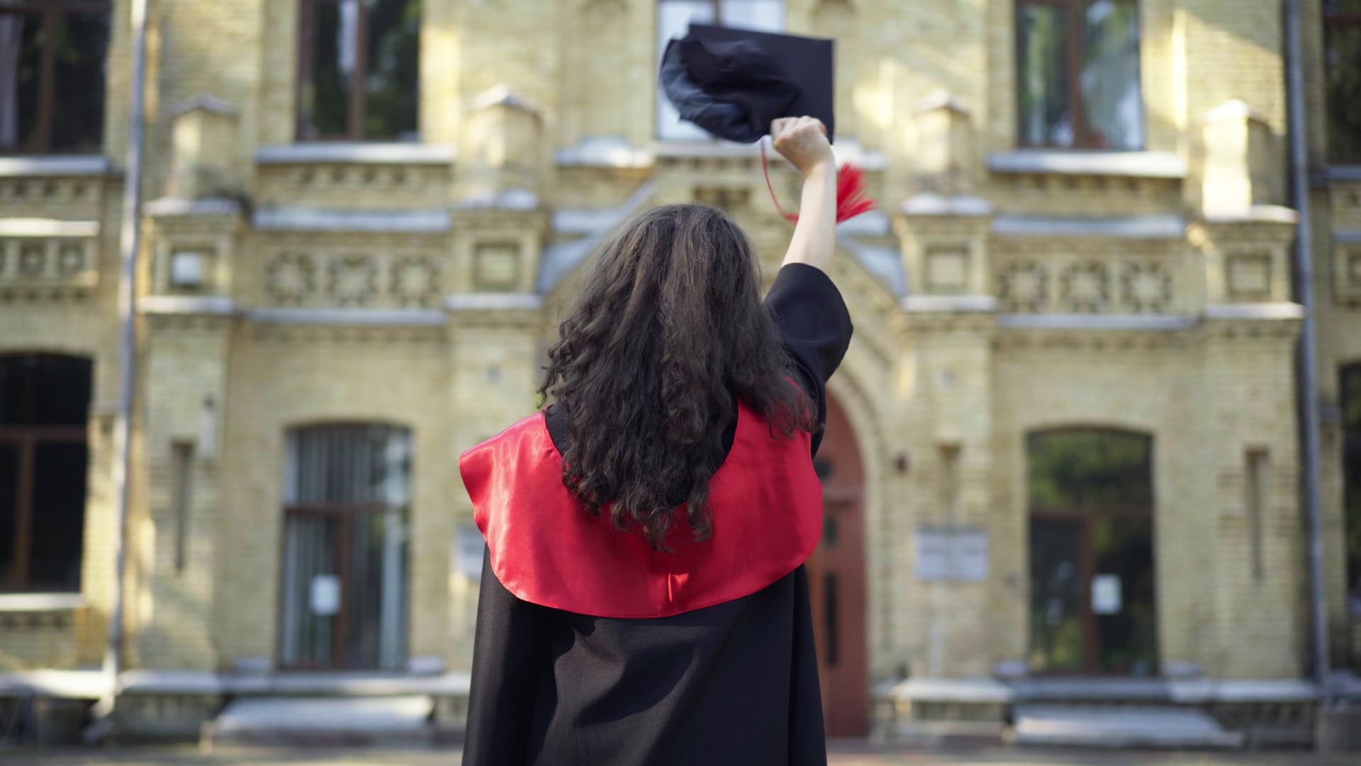 Graduate considering income-driven repayment